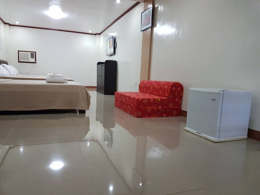 Bedroom w/ mini Ref