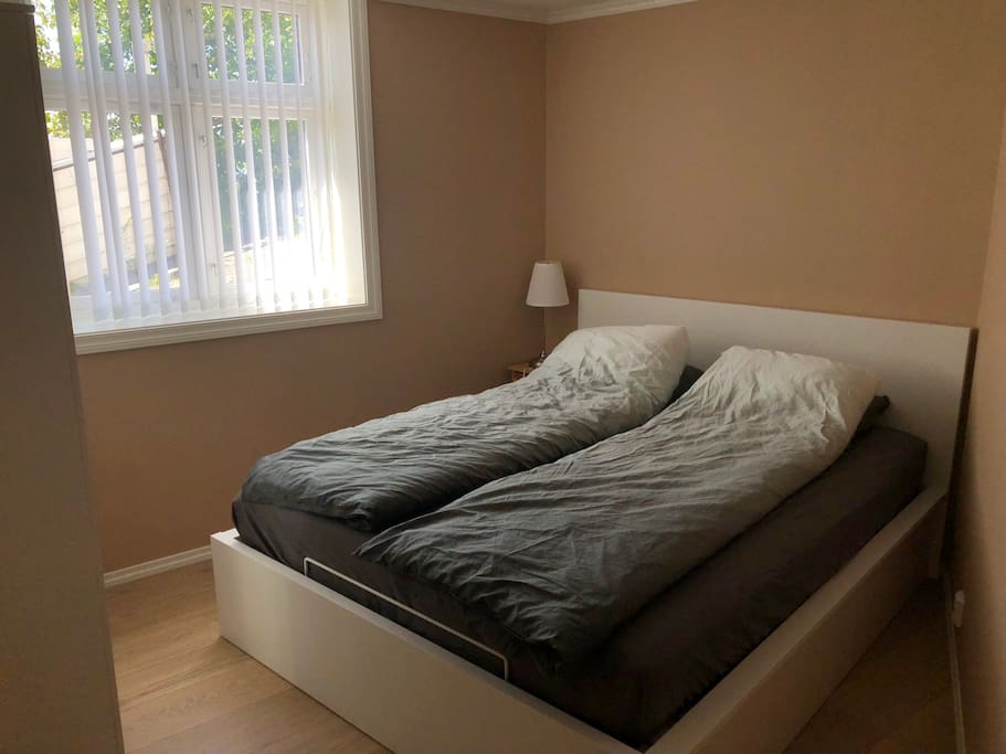 160 CM double bed