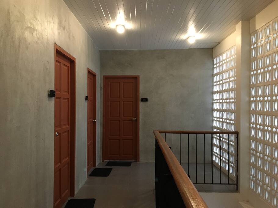 4-8 bunk beds for each room with shower room inside