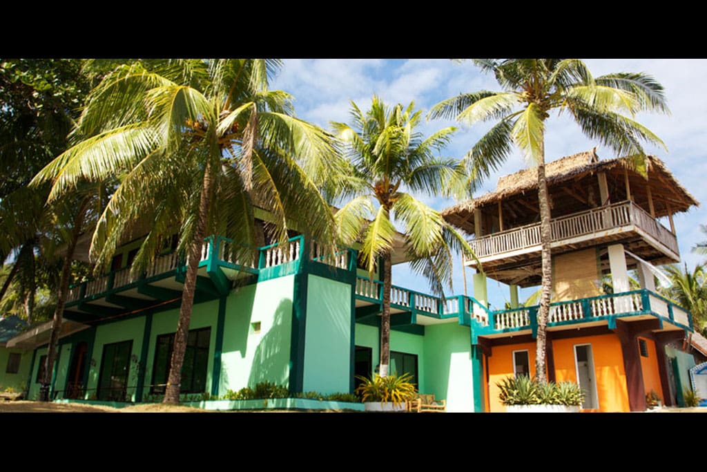 Main bulding with the chill out tower