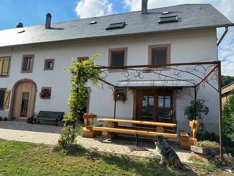 Farm stay-9 people