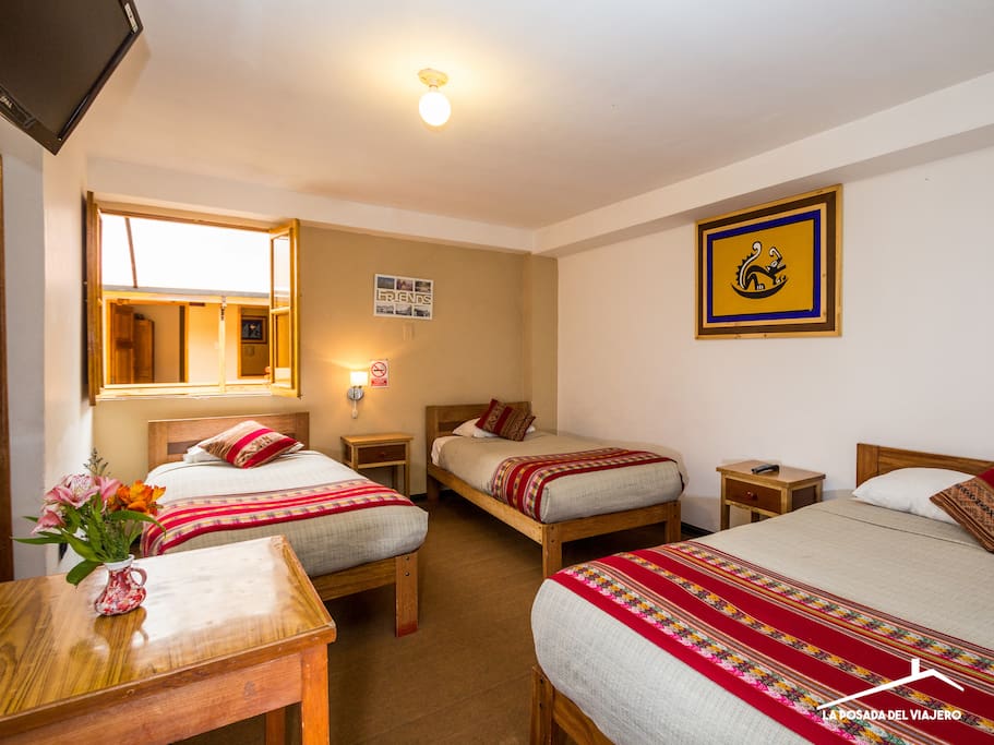 Habitación con vista al patio