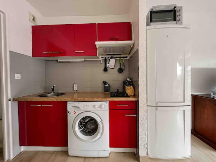 Lovely 1 Bedroom With A Pool - Antibes