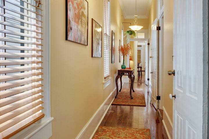 Angelica Creole Cottage gallery image 4