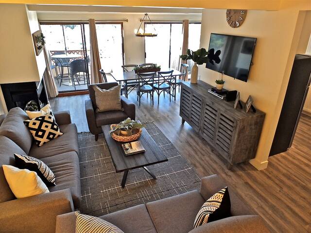 Beautiful Multi-Unit Paradise Retreats B37 and B45 gallery image 4