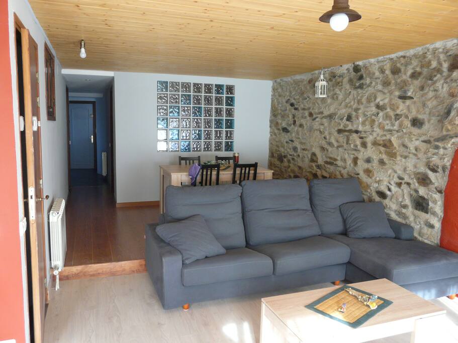 APARTAMENTO RUSTICO EN EL CENTRO DE LLIVIA