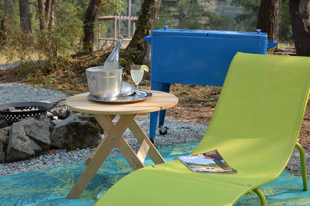 Relax on the lounge with a beverage of your choice.