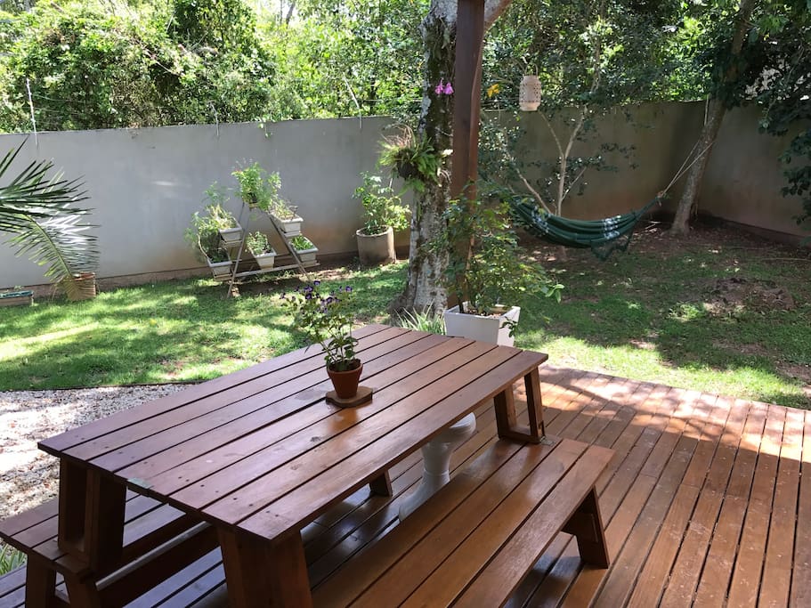 Deck com churrasqueira