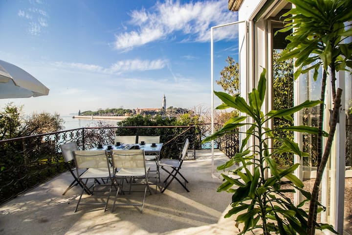 Little Dream, Lido of Venice