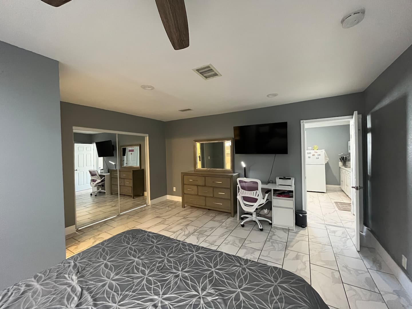 Luxury Suite
