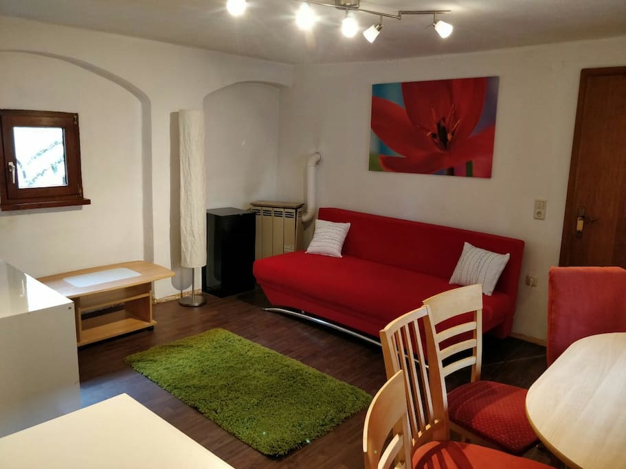Wohnzimmer mit Couch