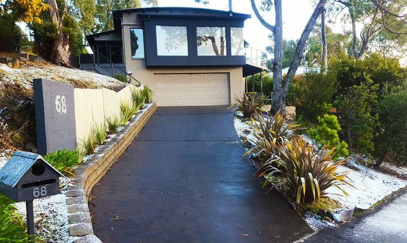 Hillcrest Haven. River Views 10min from Hobart gallery image 2