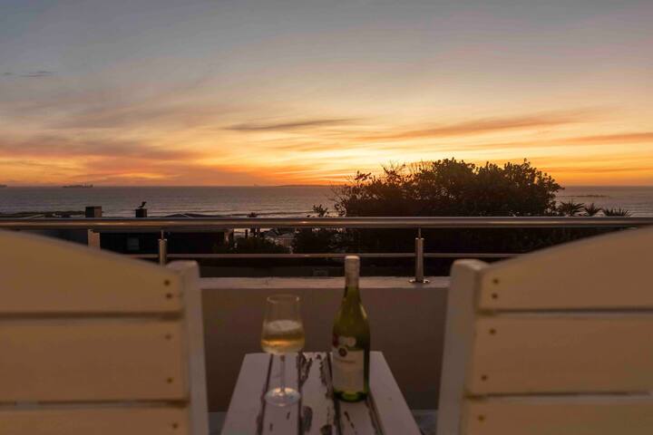 Luxury Blouberg Beach Villa gallery image 4