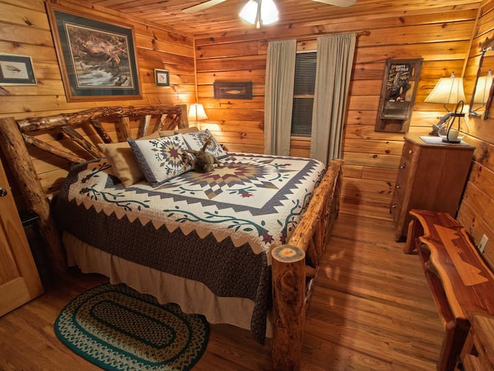 Master Bedroom with massive King size Bed
