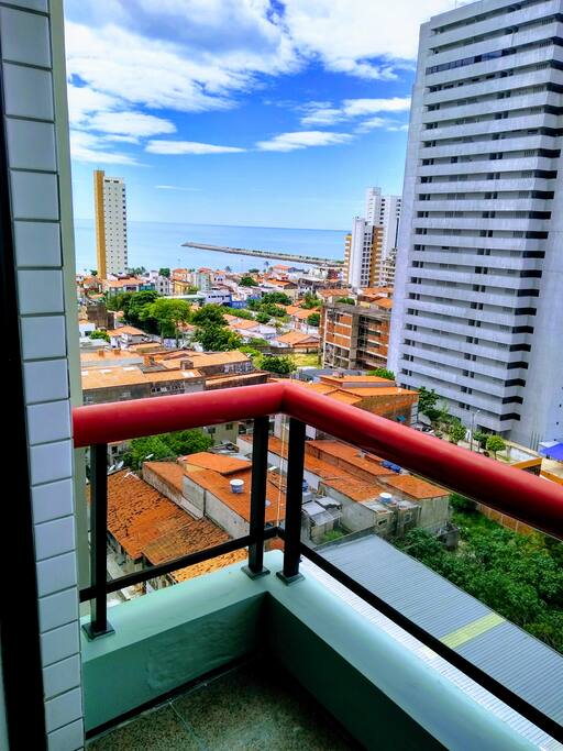 Sacada com vista para o mar