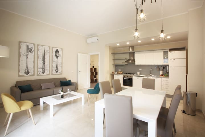 Casa Villa Balestra con giardino e parcheggio free