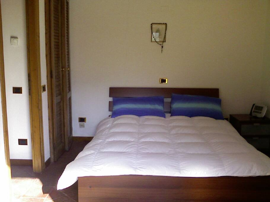 camera con letto alla francese