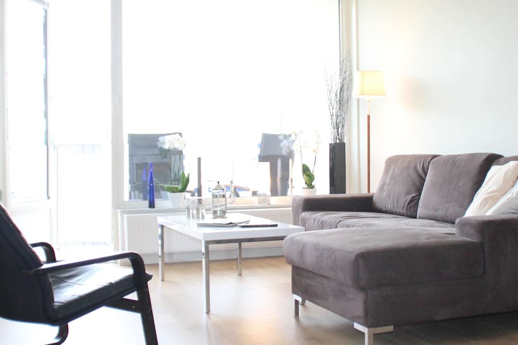 Open and social Livingroom-Diningroom-Kitchen