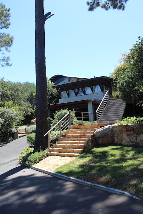 driveway entrance