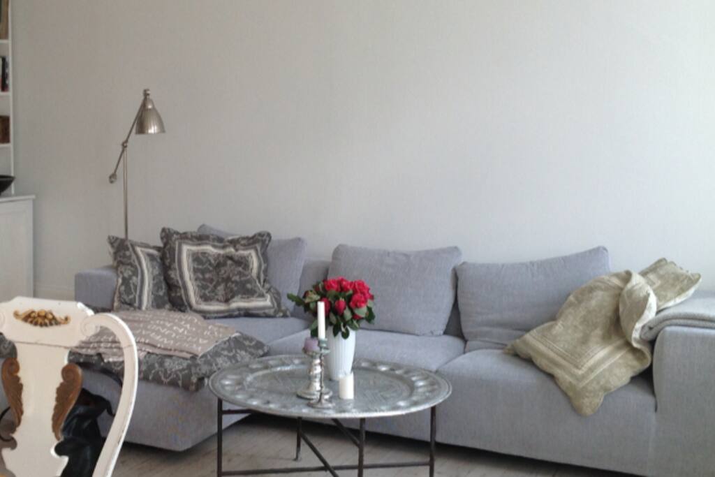 Lækker designersofa til at slappe af i.