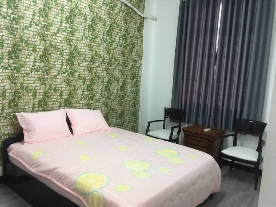 Bed 1 with air conditioner