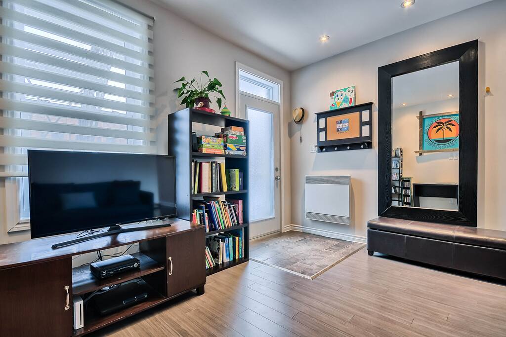 Entrance / living room