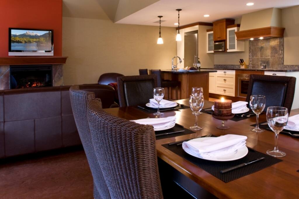 kitchen & dining room