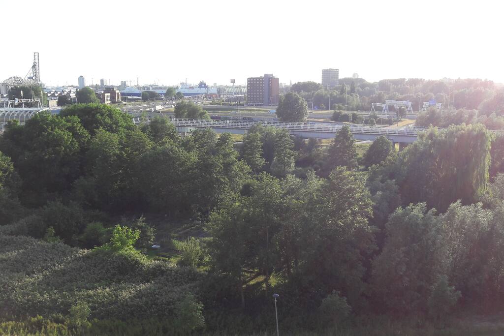 Frontview to metrostation and highway