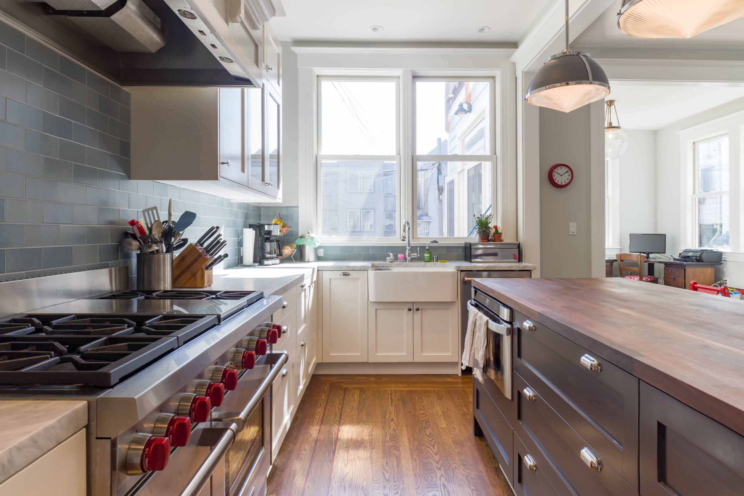 Home in San Francisco · ★4.99 · 5 bedrooms · 6 beds · 4.5 baths - Image 12