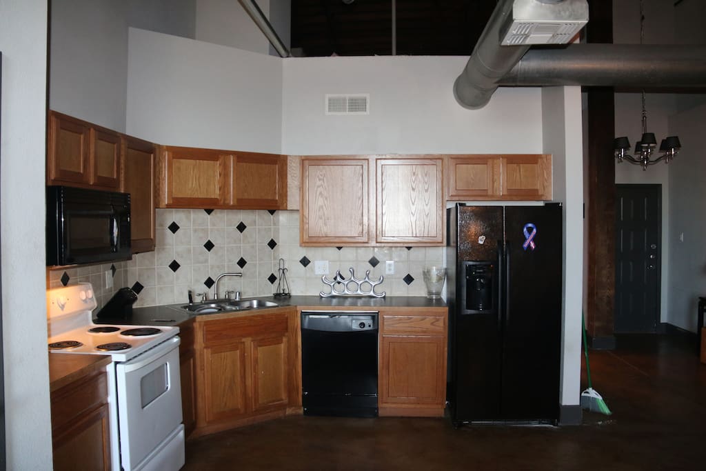 full kitchen
