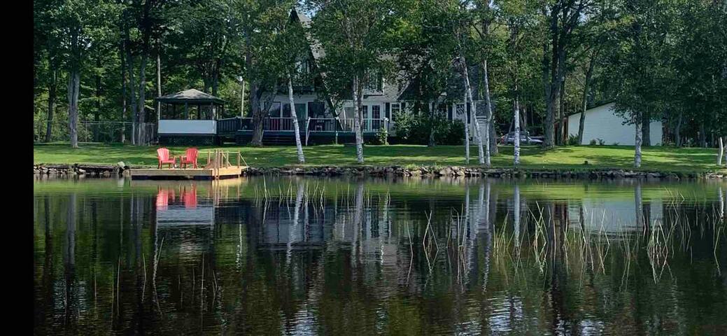 The Lake House on Square Lake