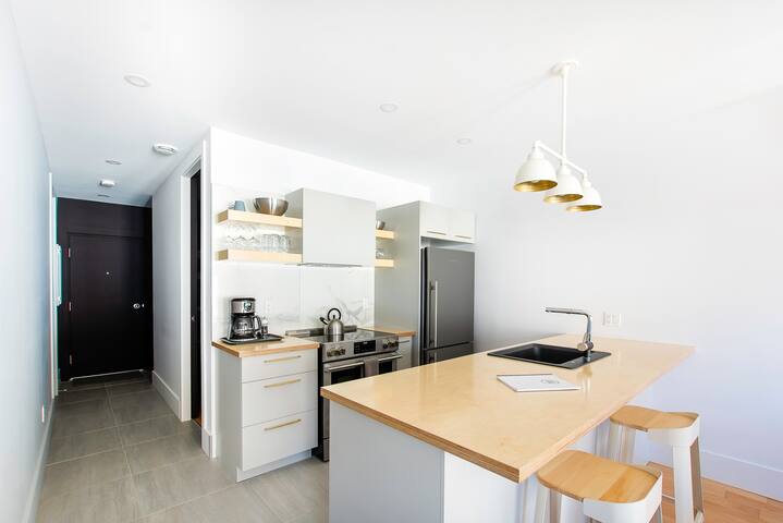 SP303 – Lofts St-Pierre – Par Les Lofts Vieux-Qc gallery image 4