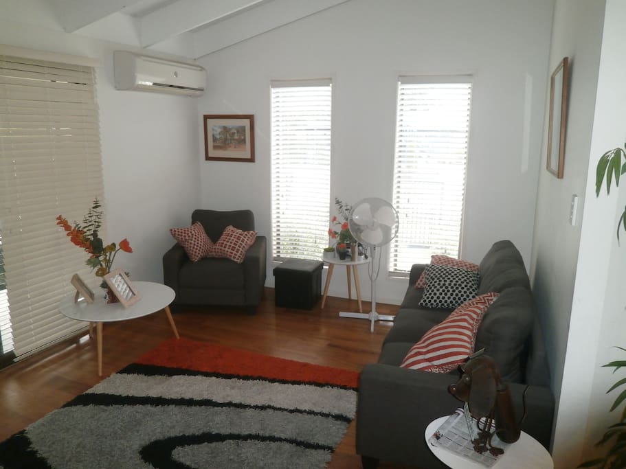 lounge room
