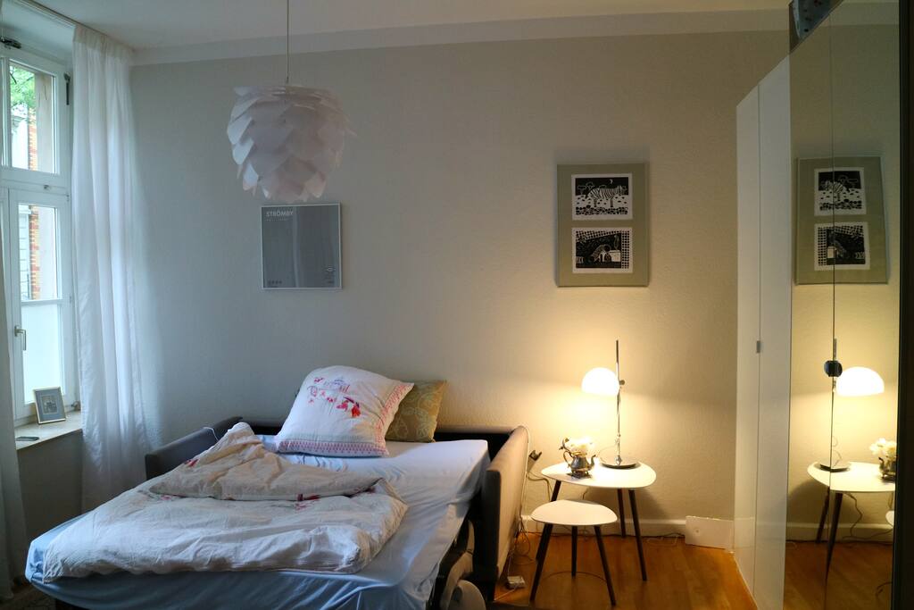 Wohn- und Schlafzimmer