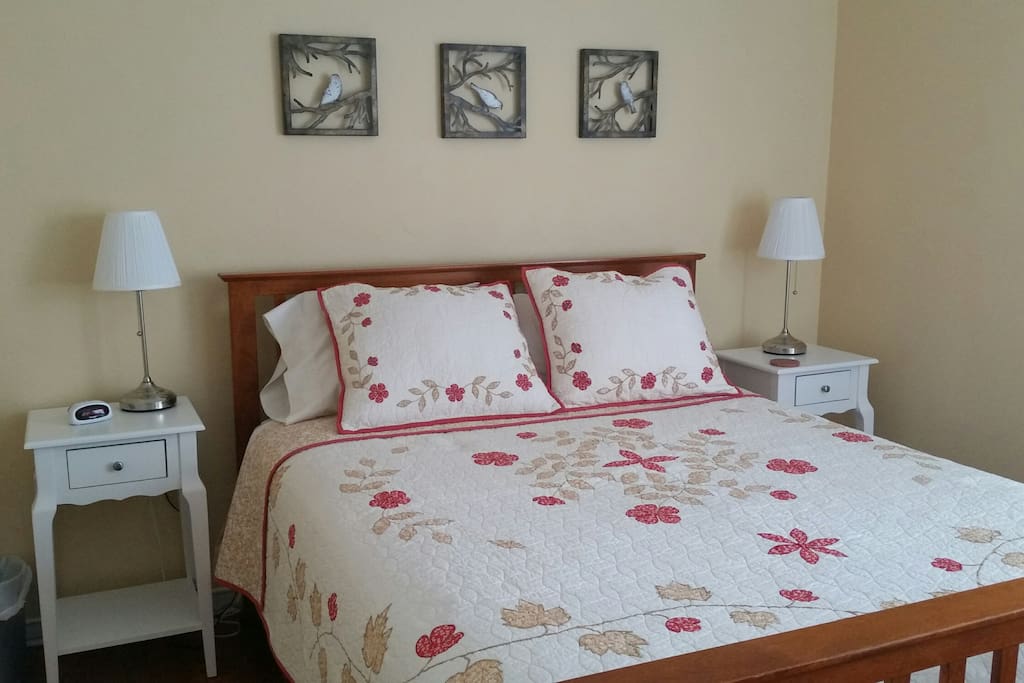 Queen size bed