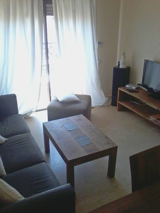 SALON et TELE