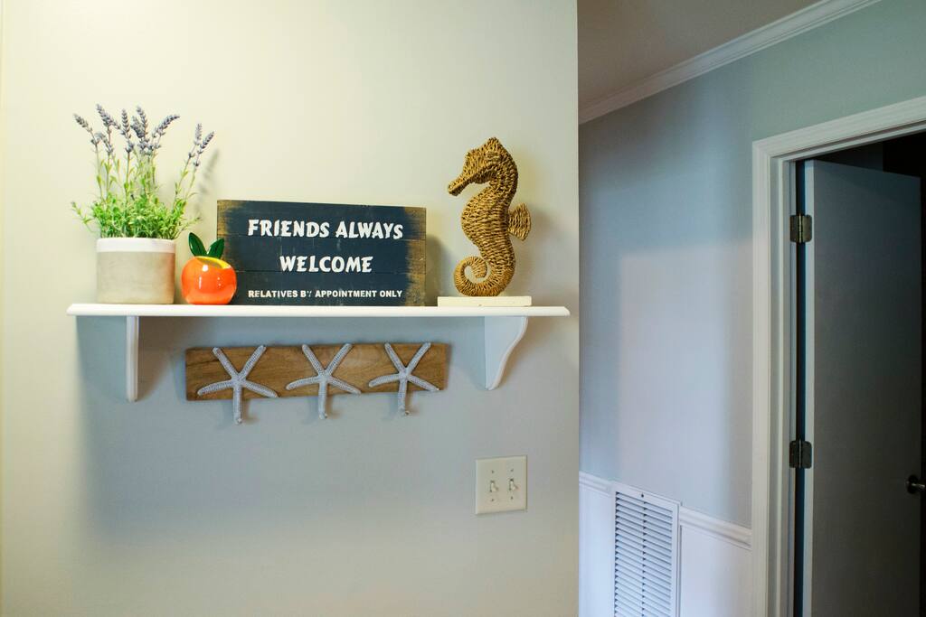 Entry way // hallway
