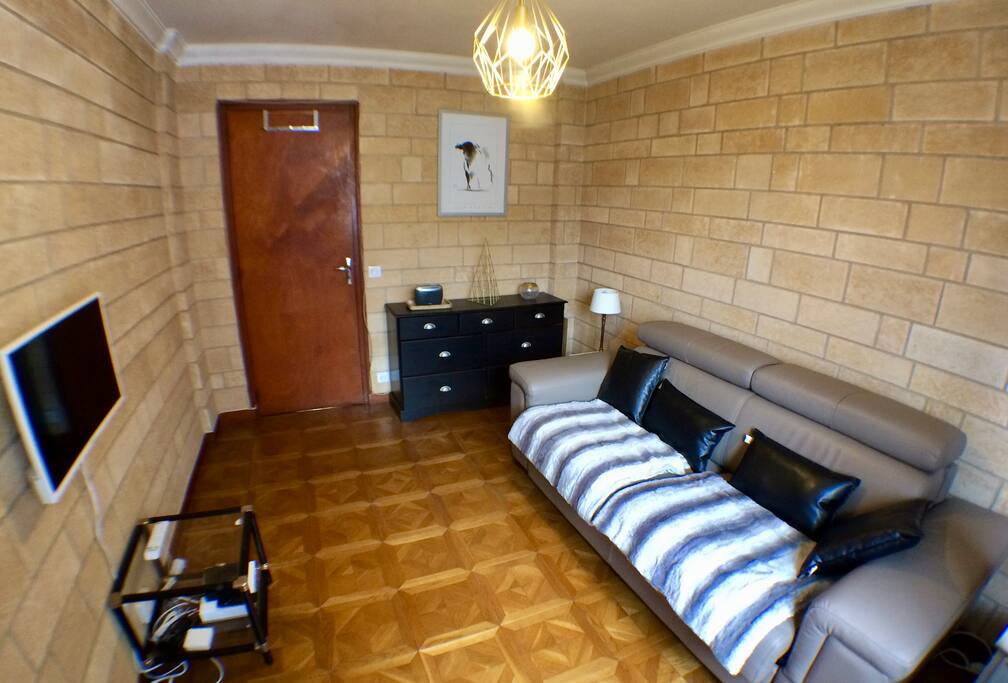 La chambre/salon