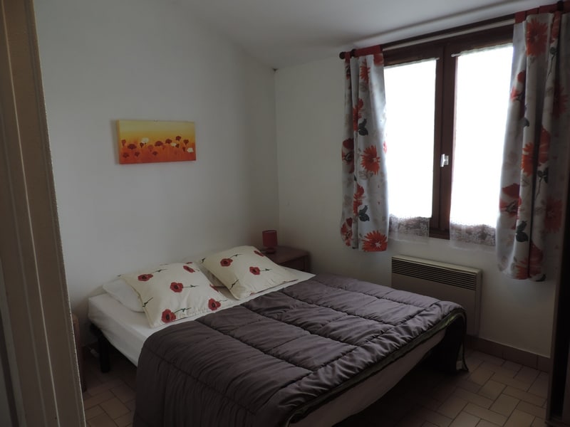 Спална соба бр.1
1 кревет од 140 + 1 кревет од 90