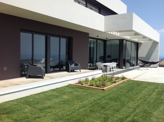 Modern architect villa 180° Panoramic Sea Views gallery image 4