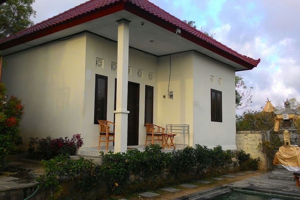 2 Bedrooms East Bungalow, front view