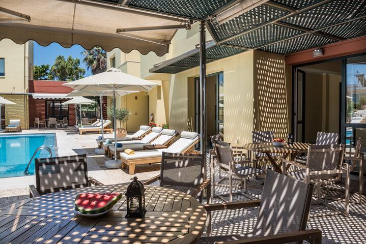 2 Villas,Sleeps 12,Beach, Pool. gallery image 4