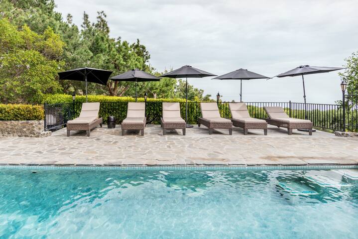 Stone Manor gallery image 4