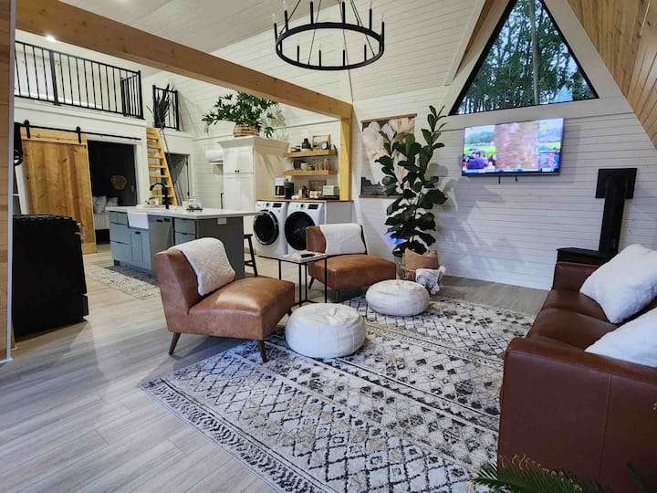The Haven / Scenic Aframe cabin in Sugarcreek, Ohio, United States Airbnb