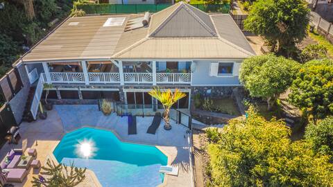 Luxury Villa "Aux Senteurs de Jasmin"