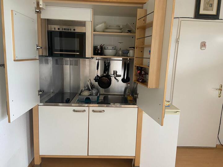 Cute studio in the heart of dusseldorf Vacation homes for Rent in