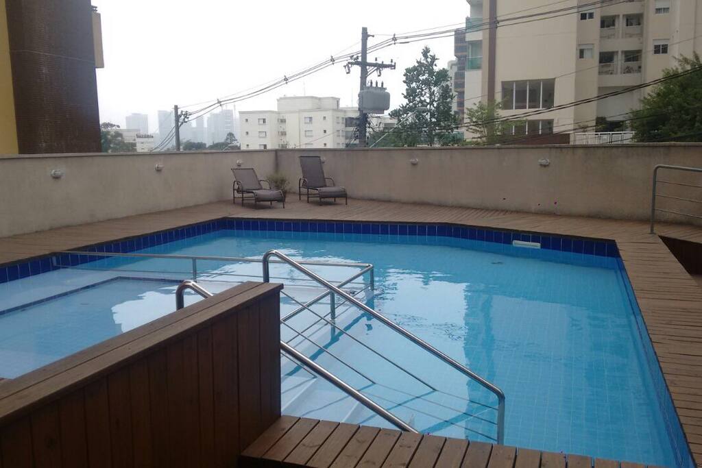 Piscina prédio