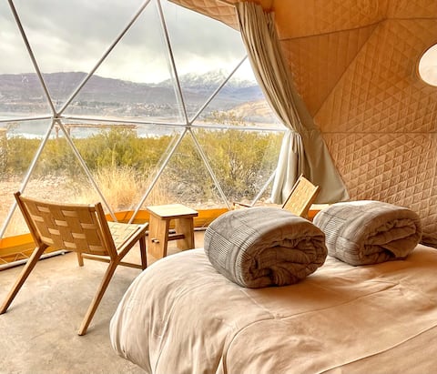Anuncio de Airbnb popular: Cabin in Potrerillos. "Suirirí" en Departamento Las Heras