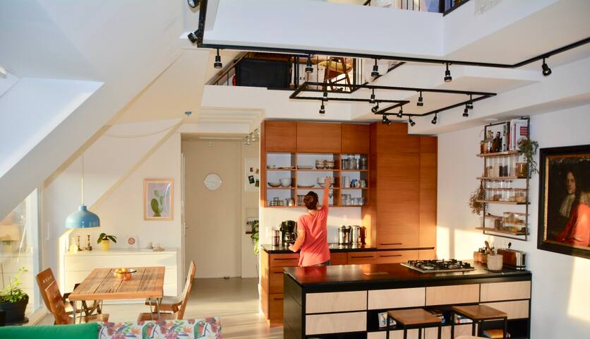 Sunrise to Sunset rooftop Loft (95m2) gallery image 5