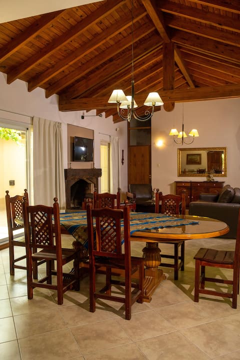 Airbnb con mejor rendimiento: Traveler's Apacheta en Departamento Maipú